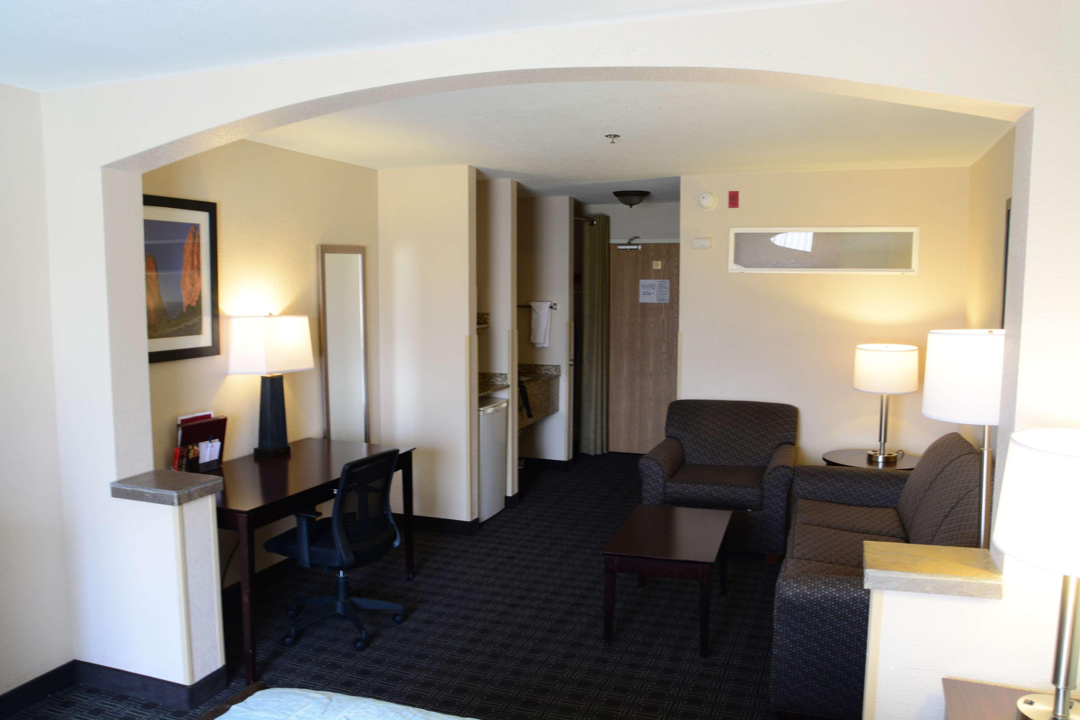 Best Western Plus Gateway Inn & Suites - Aurora Exterior foto